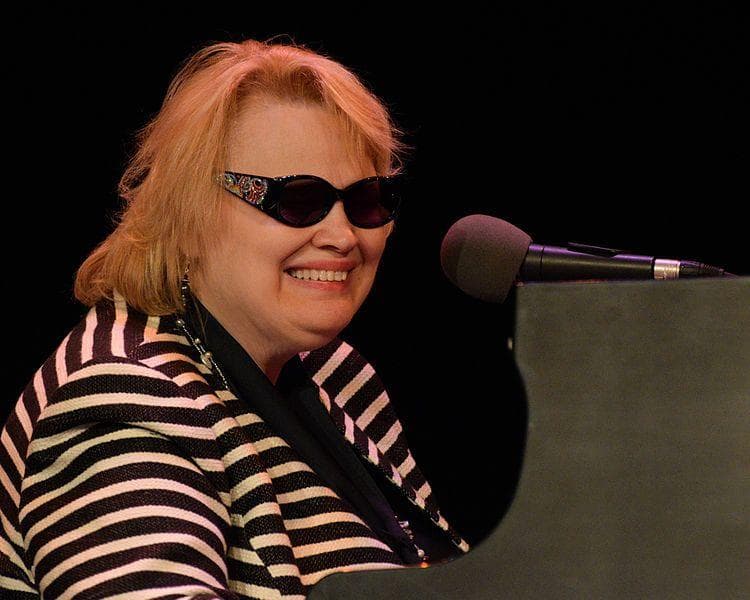 Famous Blind People | List of Celebrities Who Can't See