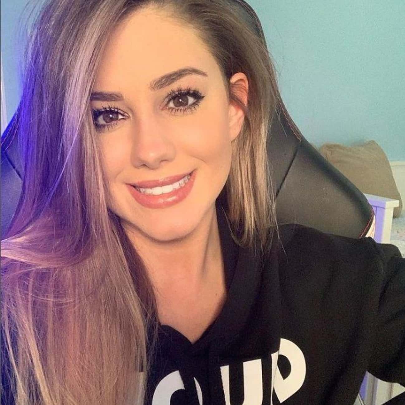 The Most Popular Female Twitch Streamers Of 2022