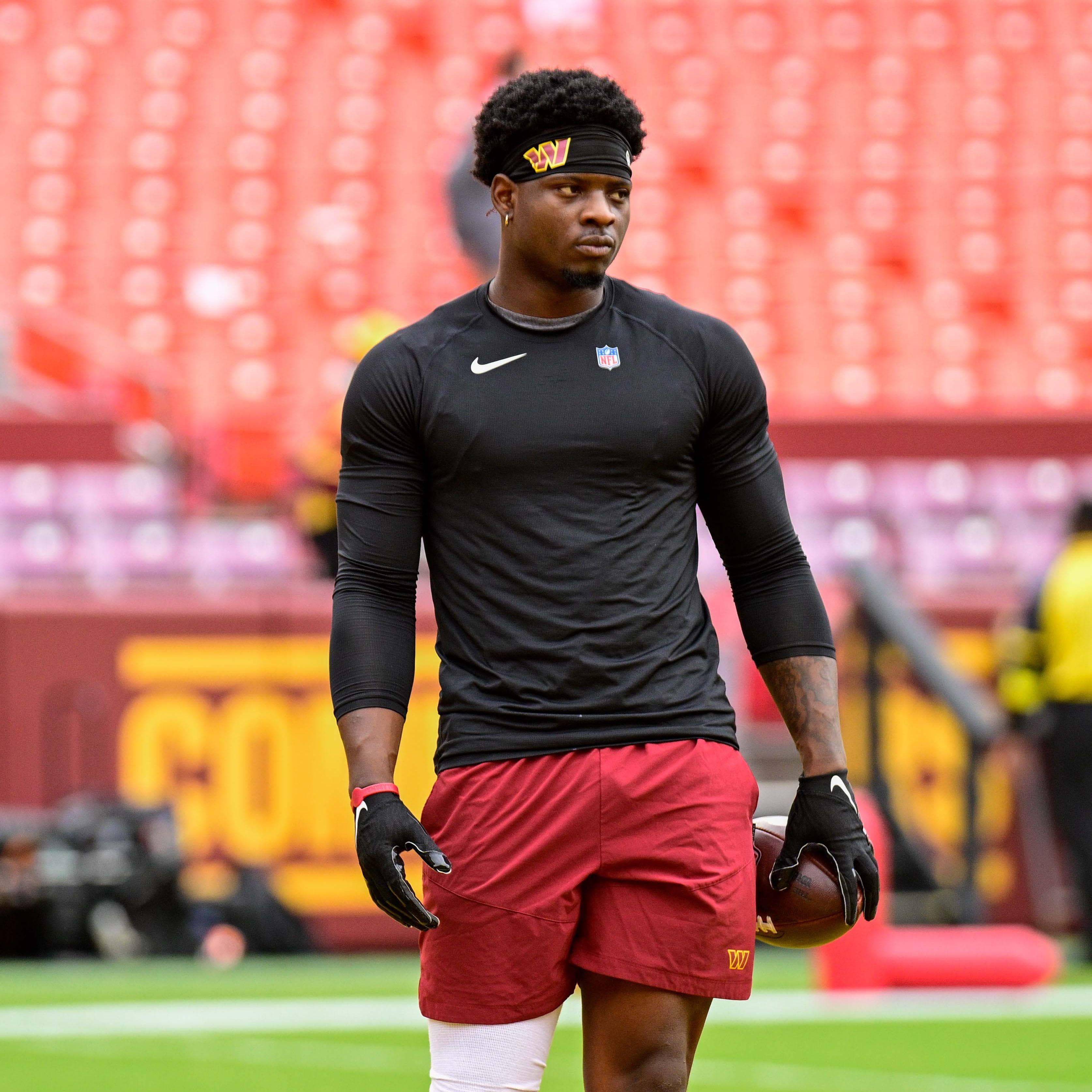 The Top 30+ RBs In The NFL Right Now, Ranked By Fans