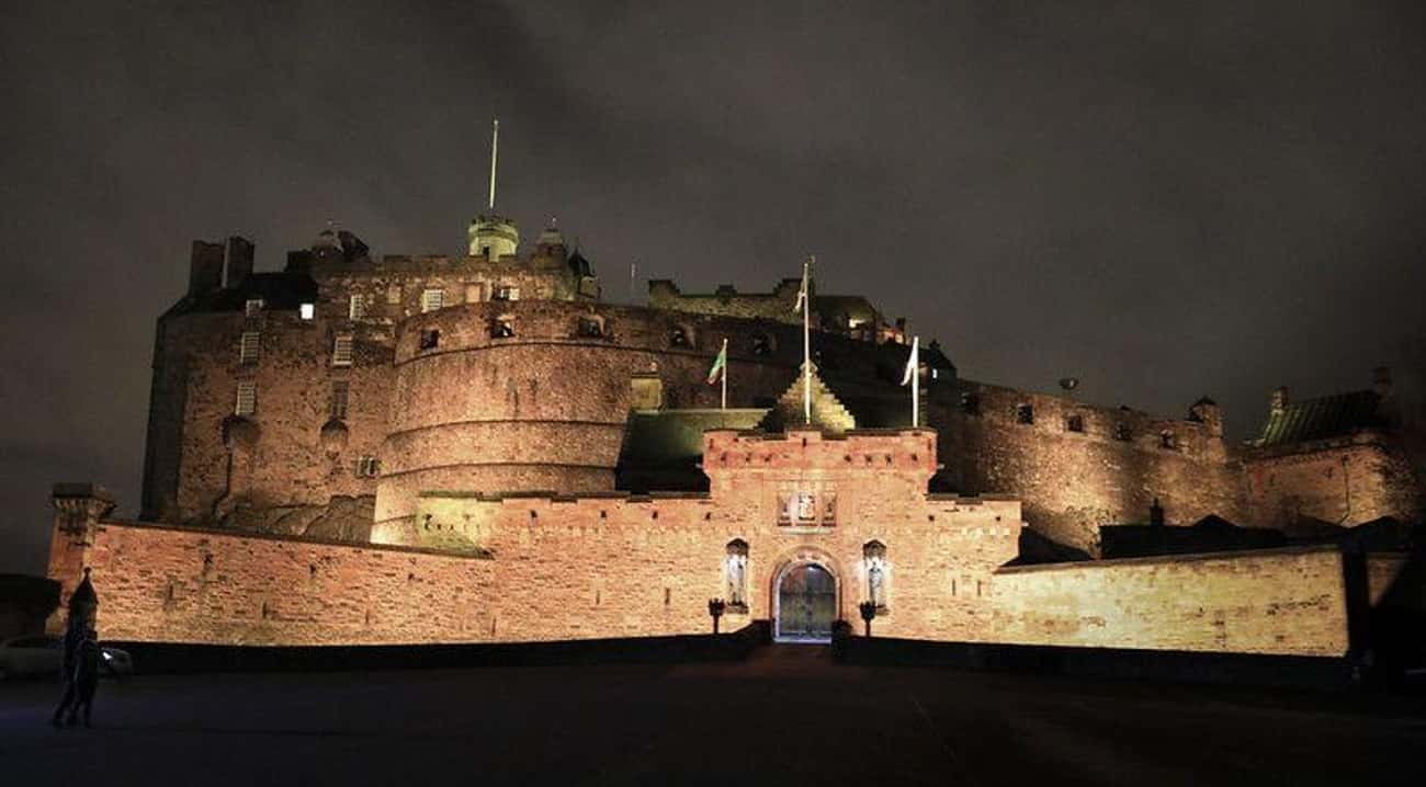 Numerous Ghosts Haunt Edinburgh Castle
