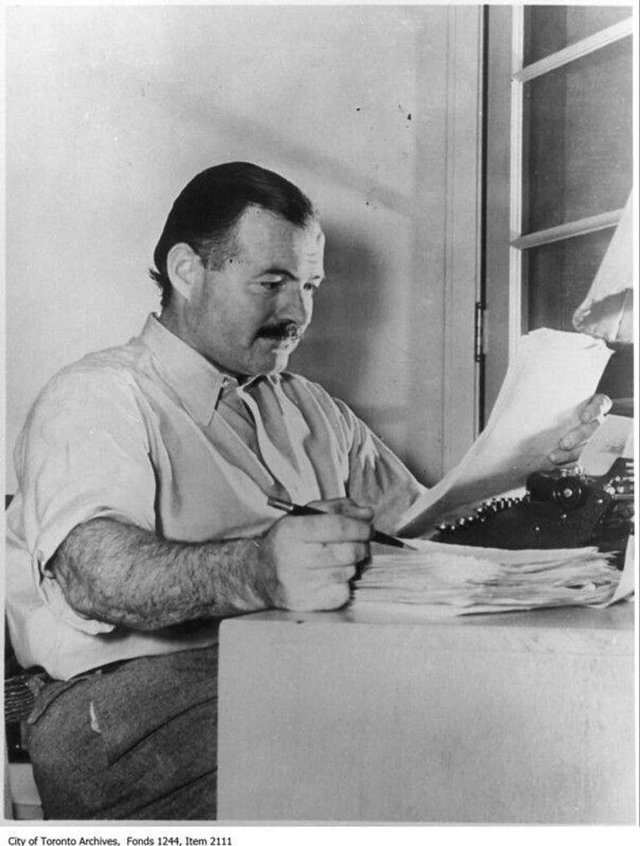 Ernest Hemingway&#39;s Liver Was Literally Sticking Out
