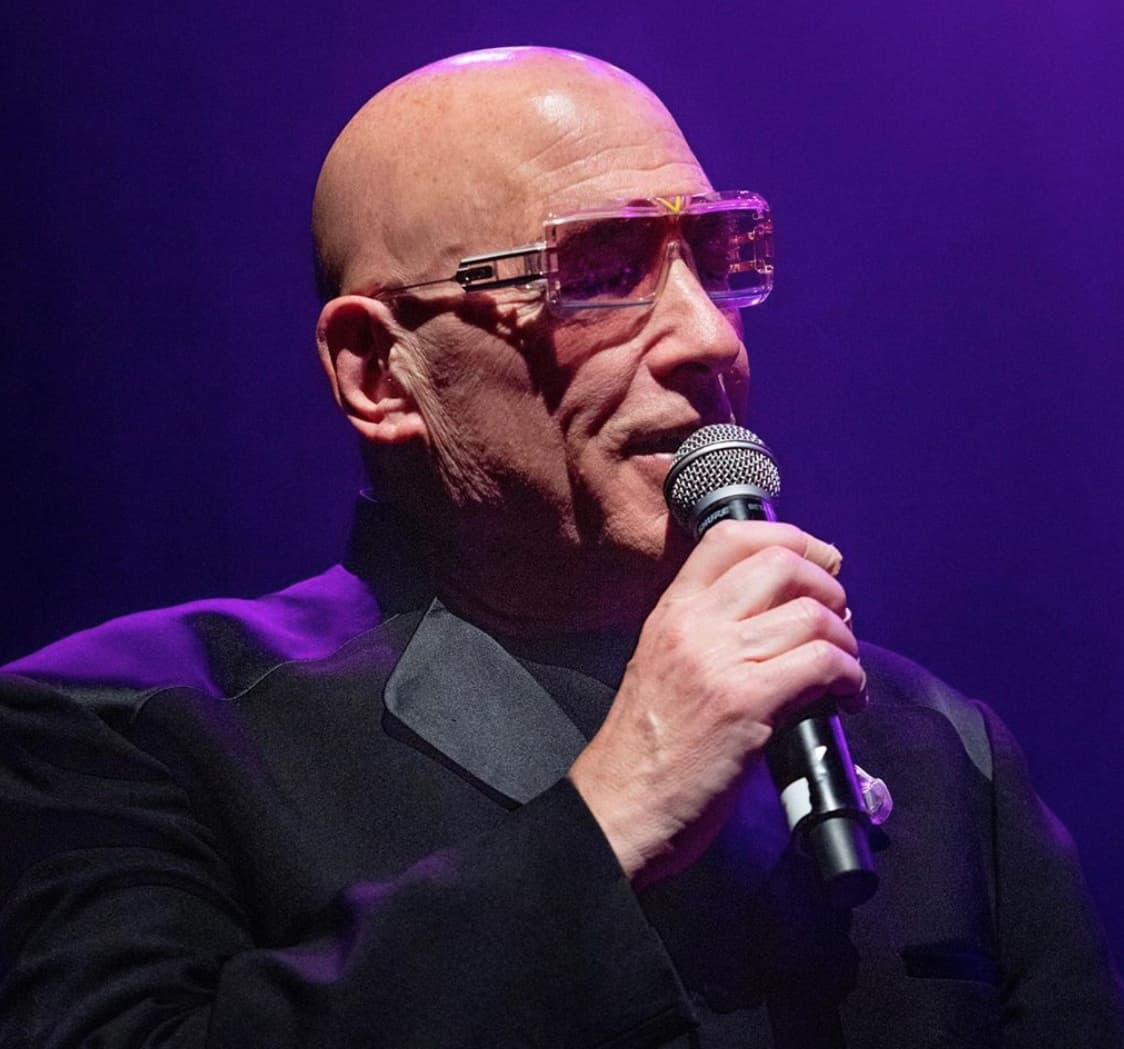 50+ Famous People Born On 4/21 | Celebrities With April 21 Birthdays