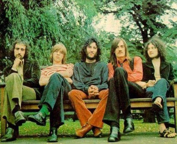 Bands That Completely Switched Genres Before Making It Big