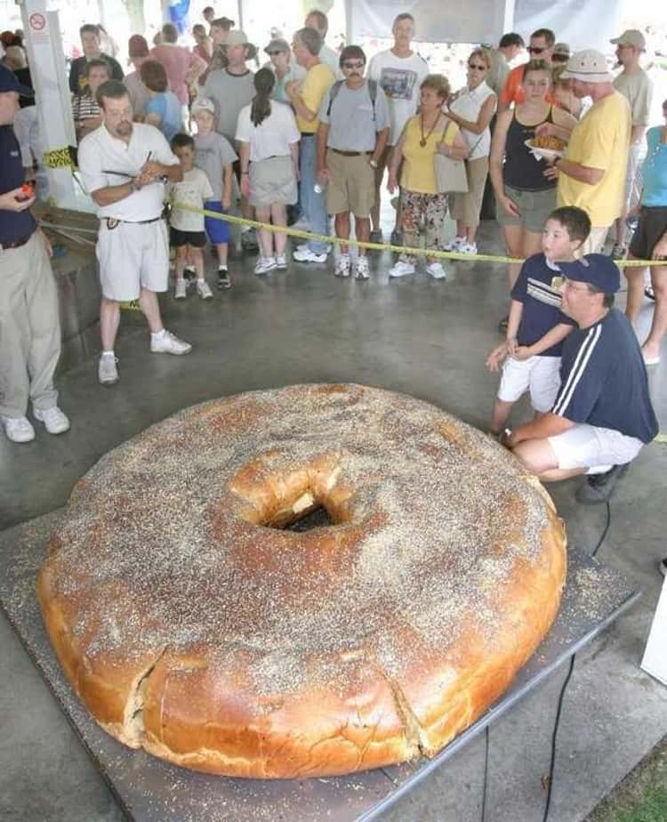 Biggest Foods In The World List Of The Largest Foods Ever Made