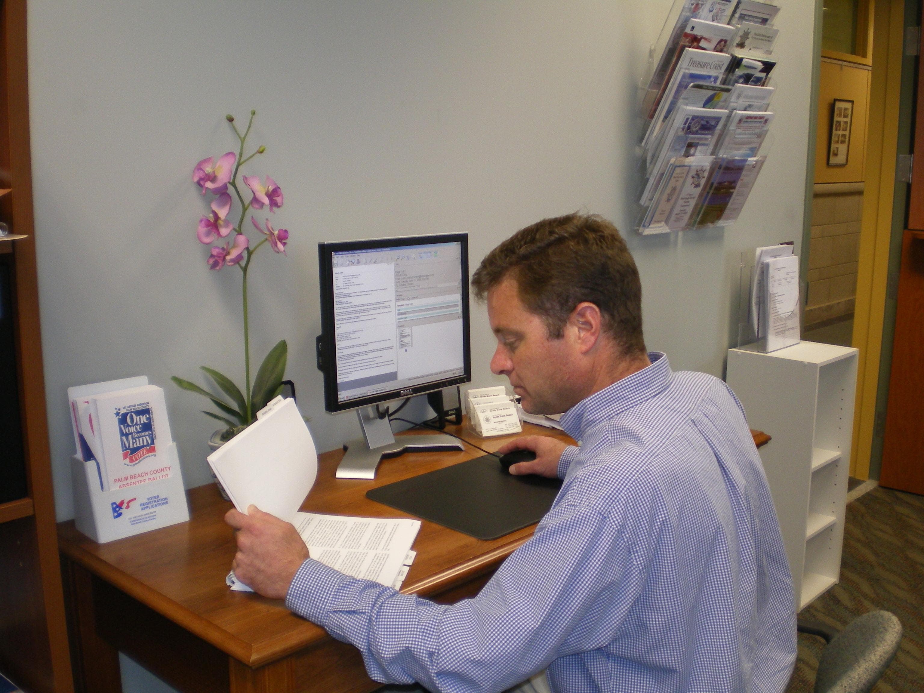 Office clerks is listed (or ranked) 3 on the list The Most Common Jobs in America