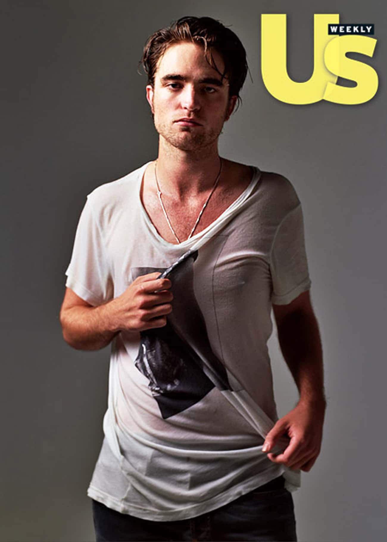 Robert Pattinson in Loose T-Shirt