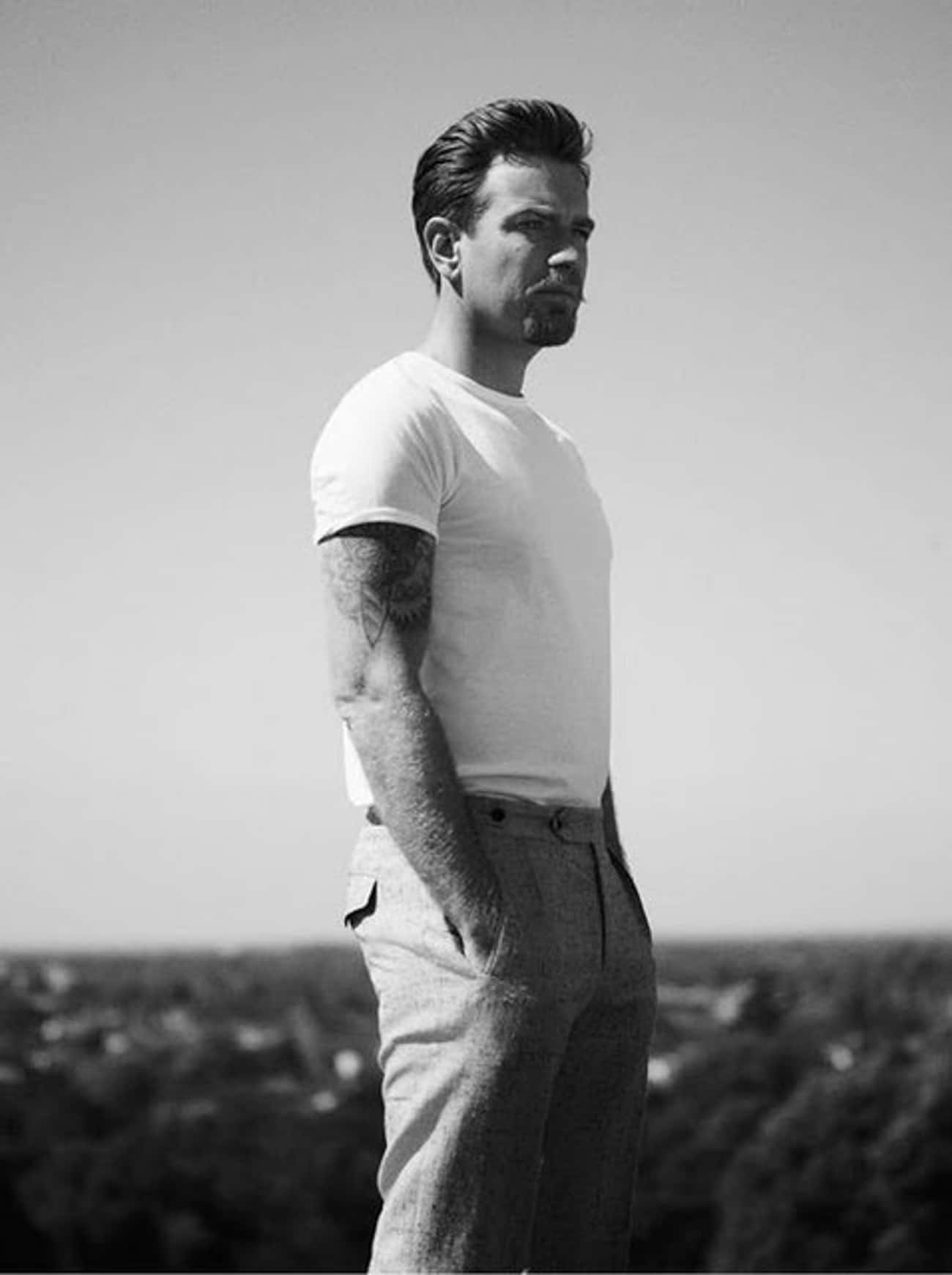 Ewan McGregor in Plain Simple T-Shirt with Tweed Slacks