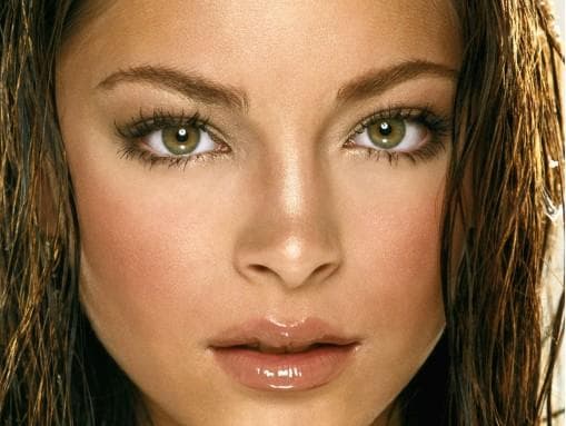 Best Eyeshadow Colors For Green Eyes To Make Them Pop