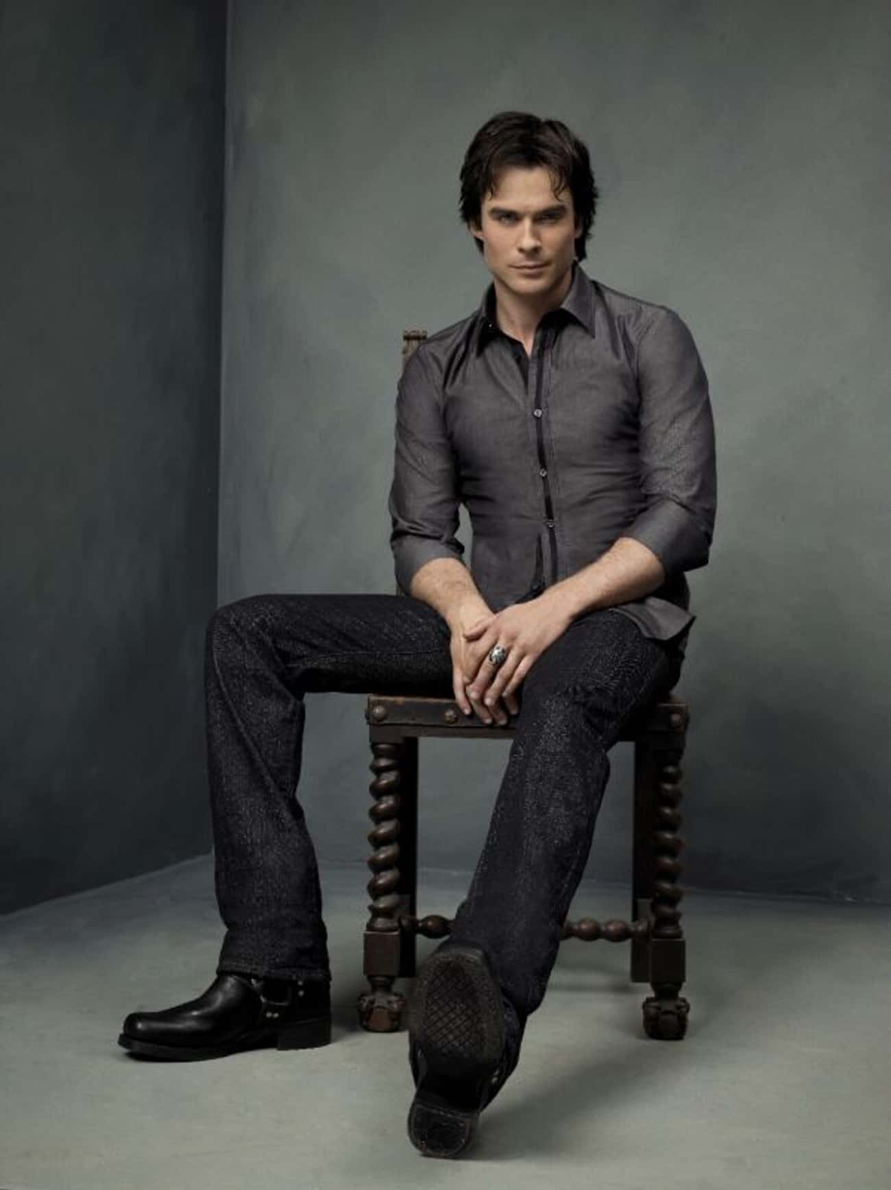 Ian Somerhalder in Levis Long Sleeve Shirt with Slimmy Jeans