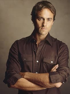 Shirtless Stuart Townsend Hot Pics, Photos and Images
