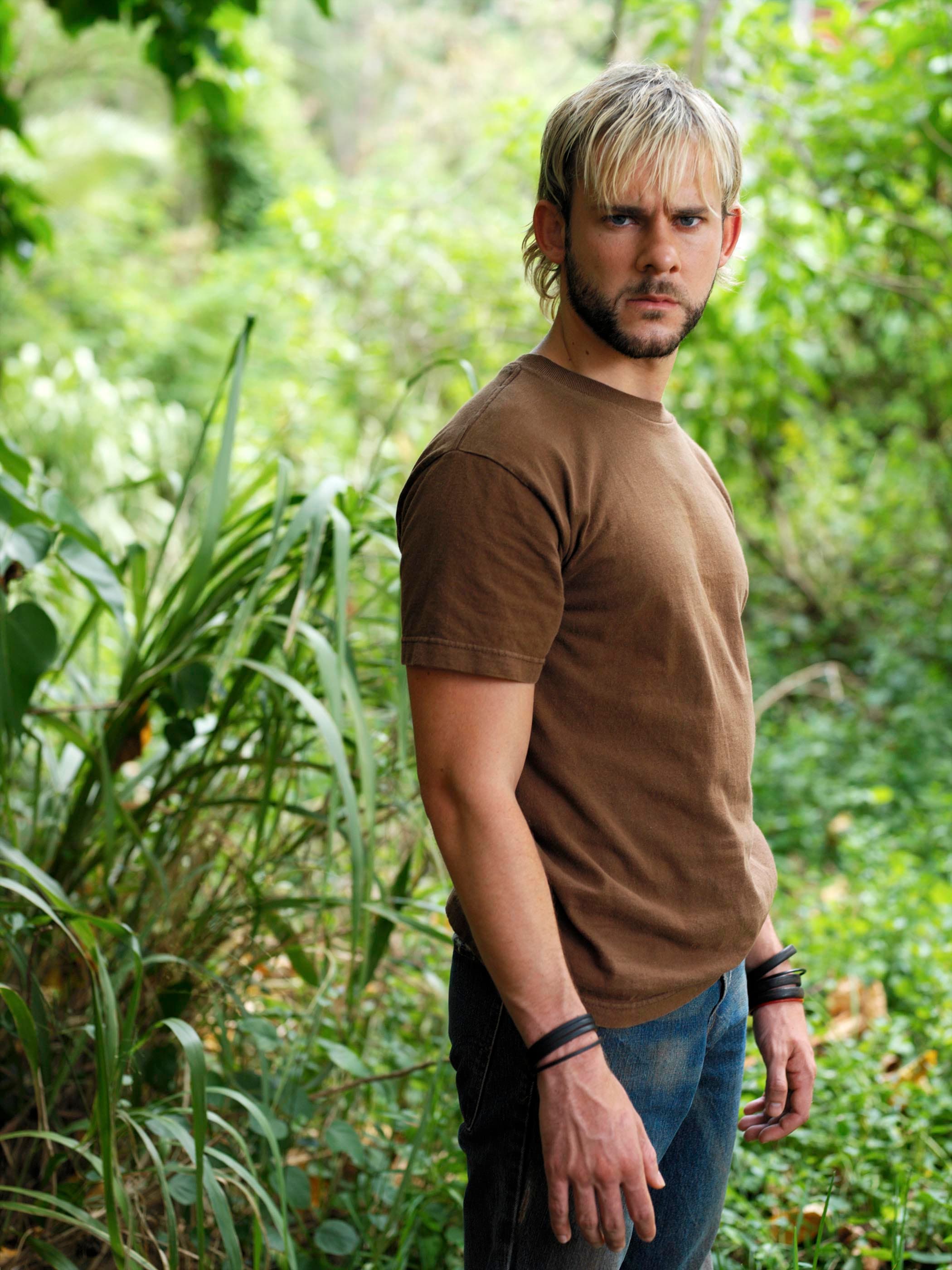 Shirtless Dominic Monaghan Hot Pics, Photos and Images