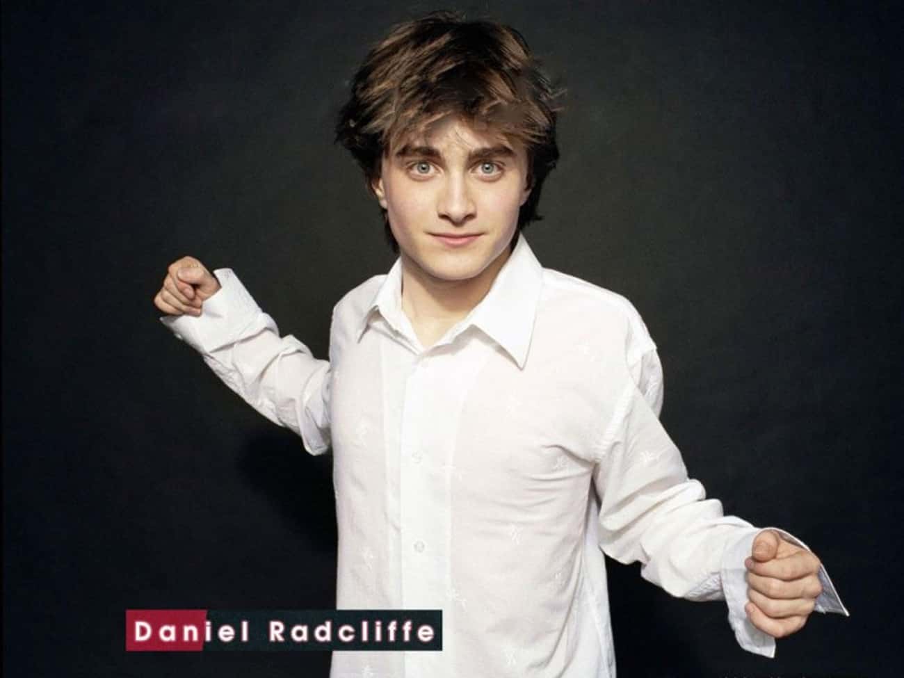 Daniel Radcliffe in Solid White Spread Collar Shirt