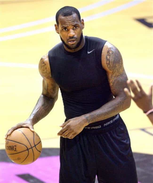 Shirtless LeBron James Hot Pics Photos and Images Shirtless LeBron James Hot Pics Photos and Images