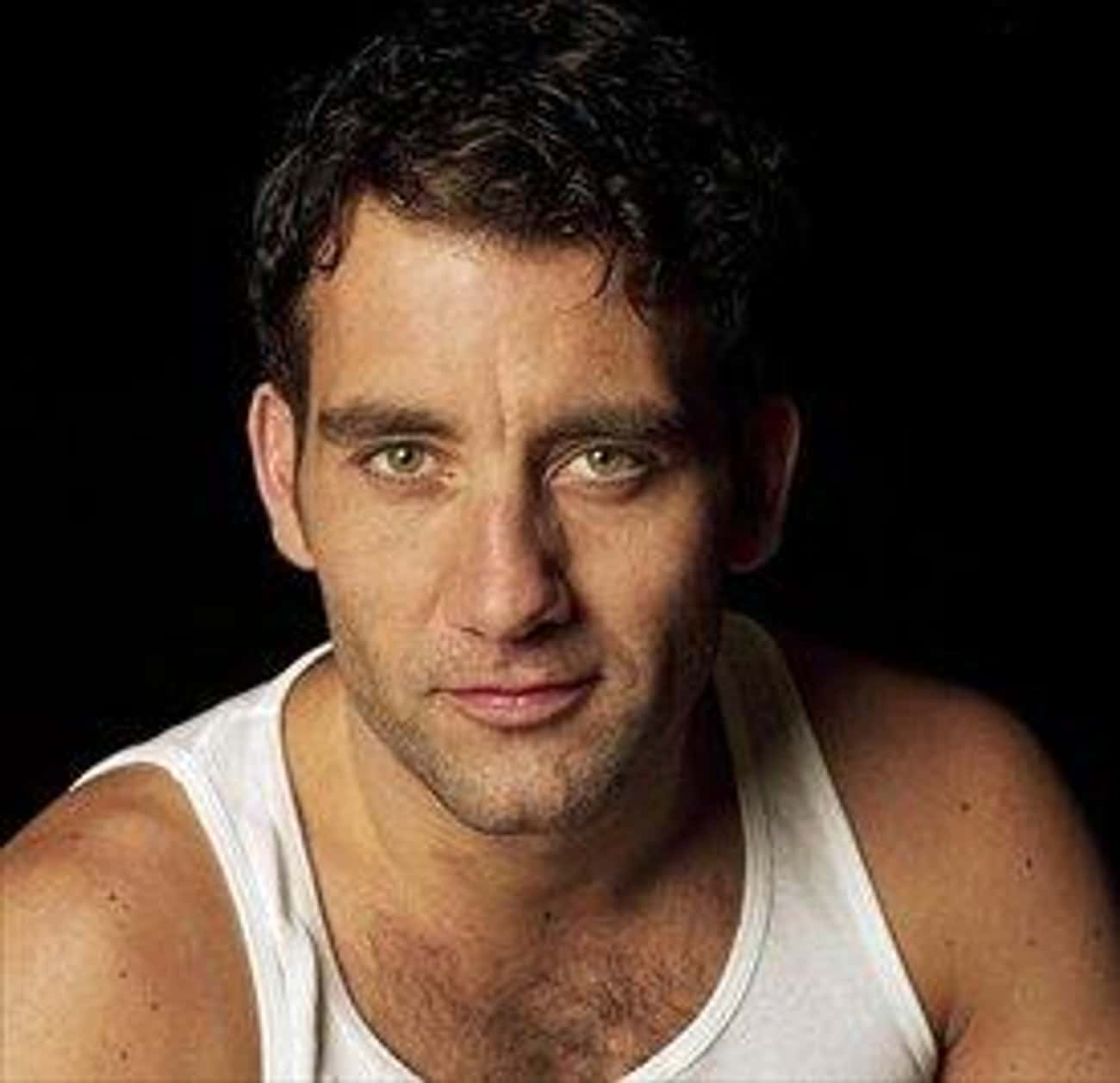 Clive Owen in White Sleeveless Shirt