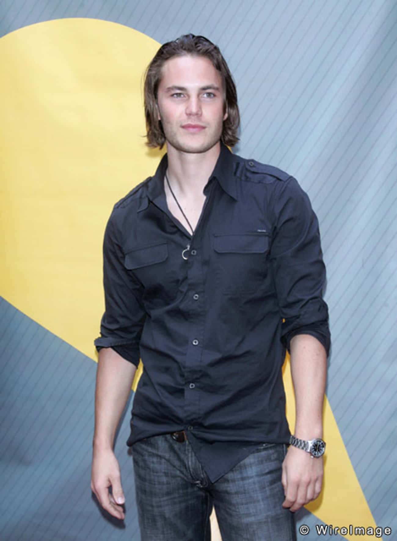 Taylor Kitsch in Long Sleeve Shirt with Two Pockets