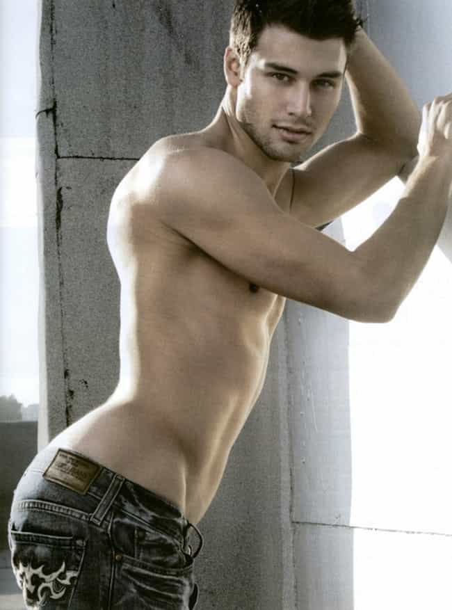 ryan-guzman-in-shirtless-with-tribal-jea. 