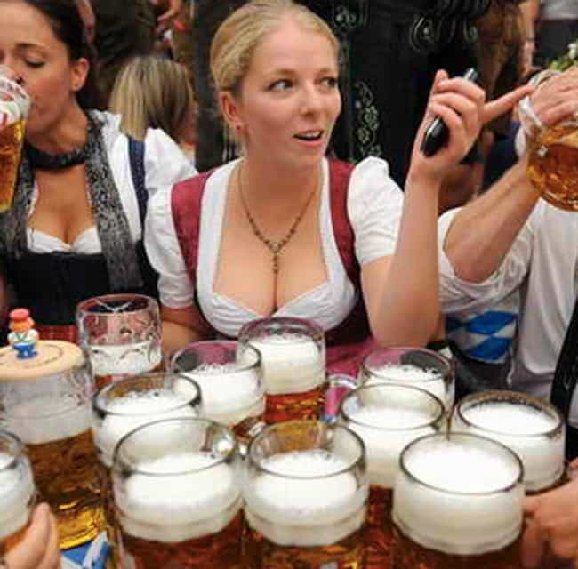 Sexy Dirndl Girls 100 Hot Oktoberfest Girls Cleavage And All Page 20 0224