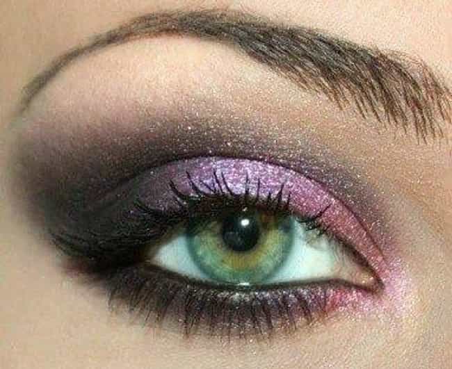 Best Eyeshadow Colors For Green Eyes To Make Them Pop