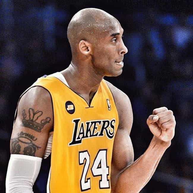 What is the tattoo on Kobe Bryant's right arm?
