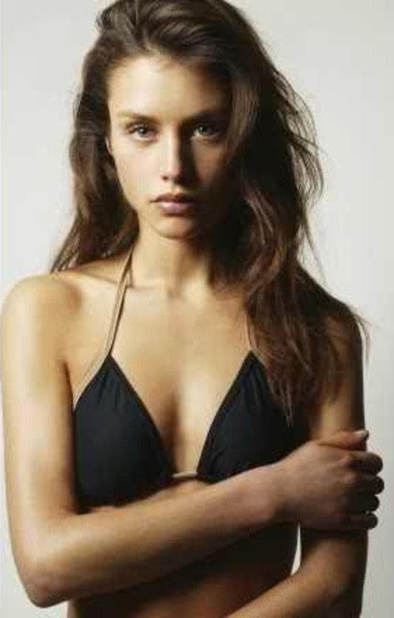 Hannah Ware Hot Pics | Near Nude Hannah Ware Photos