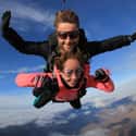 Going Skydiving on Random Best First Date Ideas