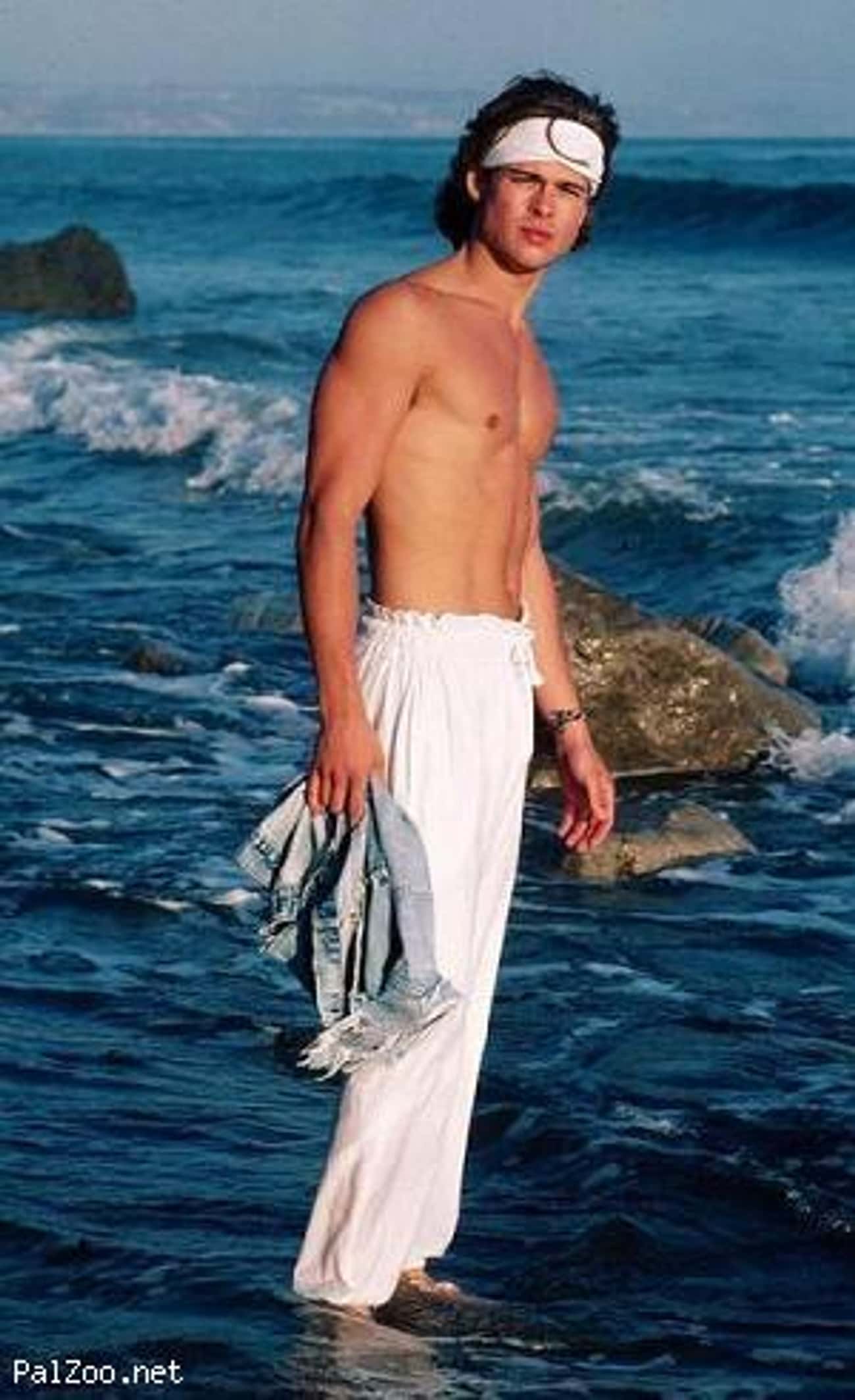 Brad Pitt Loves the Cotton Drawstring Trousers He Bought For Lounging on Vacation