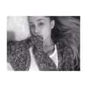 Bed Time on Random Photos of Ariana Grande Without Makeup