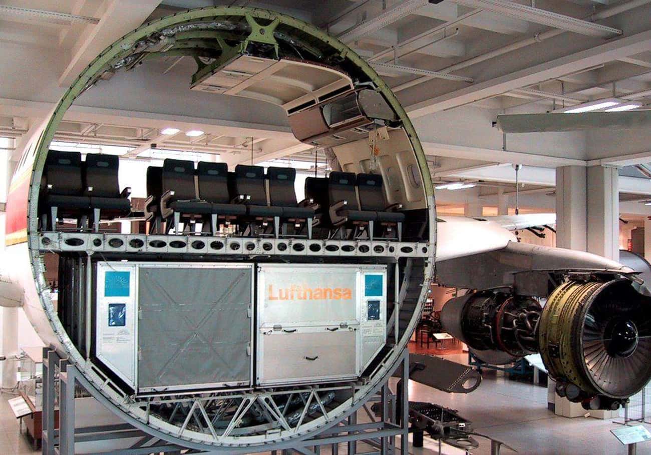 Cross Section Of A Commercial Airplane