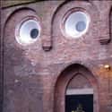This Building on Random Inanimate Objects Who Look Terrified