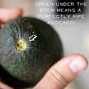 Take Off Top Stem of Avocado to See If It Is Ripe on Random Awesome Kitchen Hacks and Cooking Tips