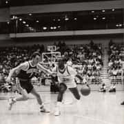 Steve Sanders, a walk-on from the football team, hits the winning shot for UC’s first victory at Shoemaker Center, ushering in the Bob Huggins Era (1989)