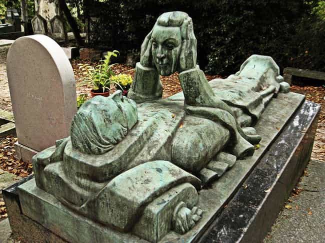 Head In Hands is listed (or ranked) 2 on the list Weirdly Fascinating And Bizarre Gravestones From Around The World