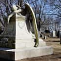A Beautiful Weeping Angel on Random Weirdly Fascinating And Bizarre Gravestones From Around The World