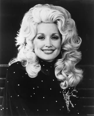 21 Gorgeous Photos Of Young Dolly Parton