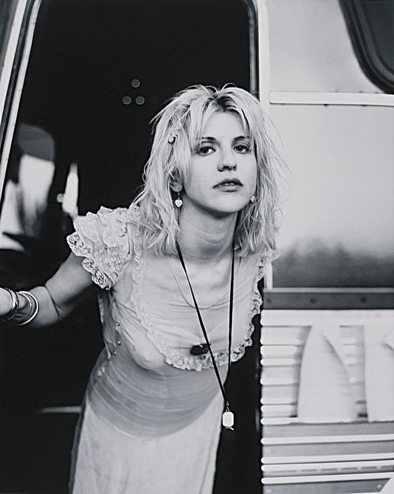 19 Pictures of Young Courtney Love