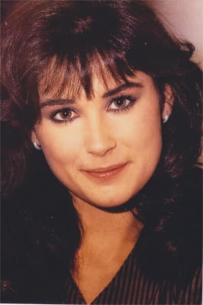 23 Pictures of Young Demi Moore