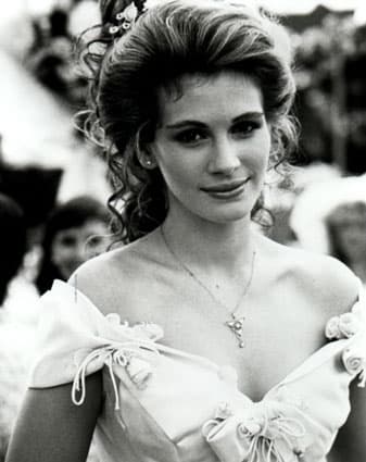 25 Pictures of Young Julia Roberts