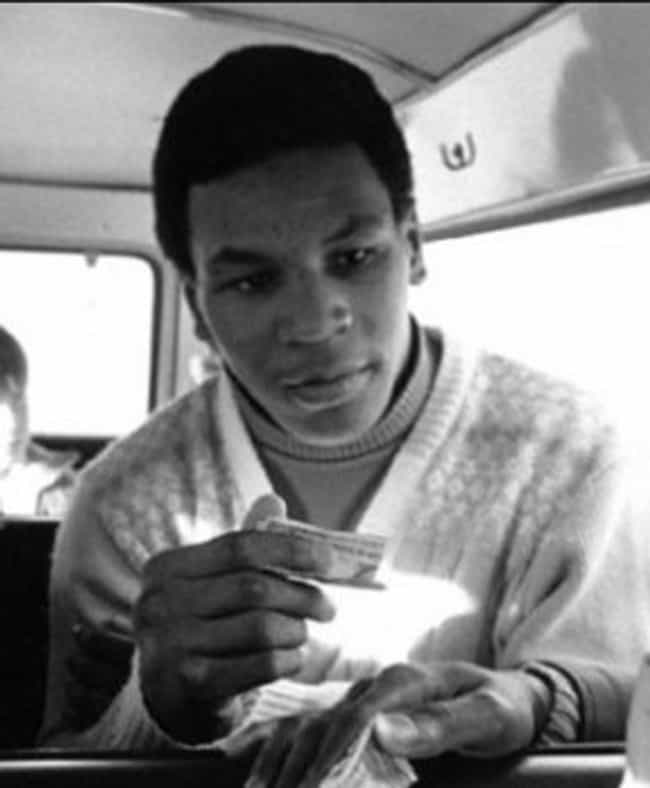 young-mike-tyson-in-white-sweater-photo-u1