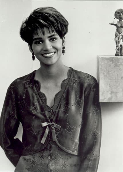 26 Pictures of Young Halle Berry