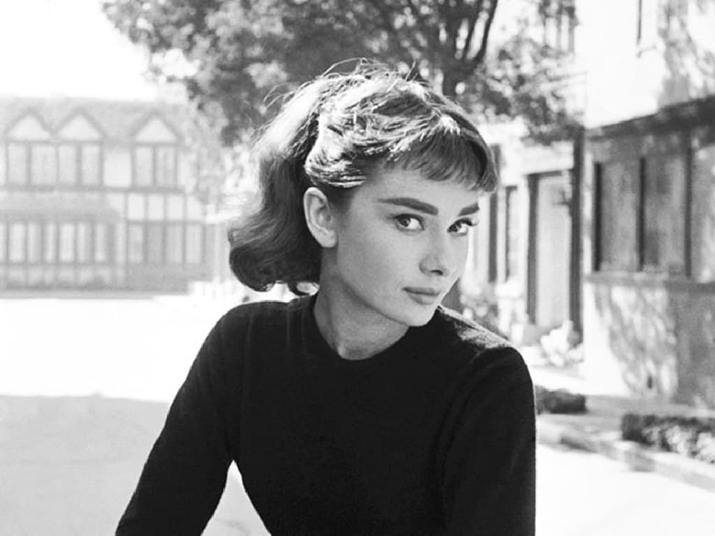 30-photos-of-audrey-hepburn-when-she-was-young