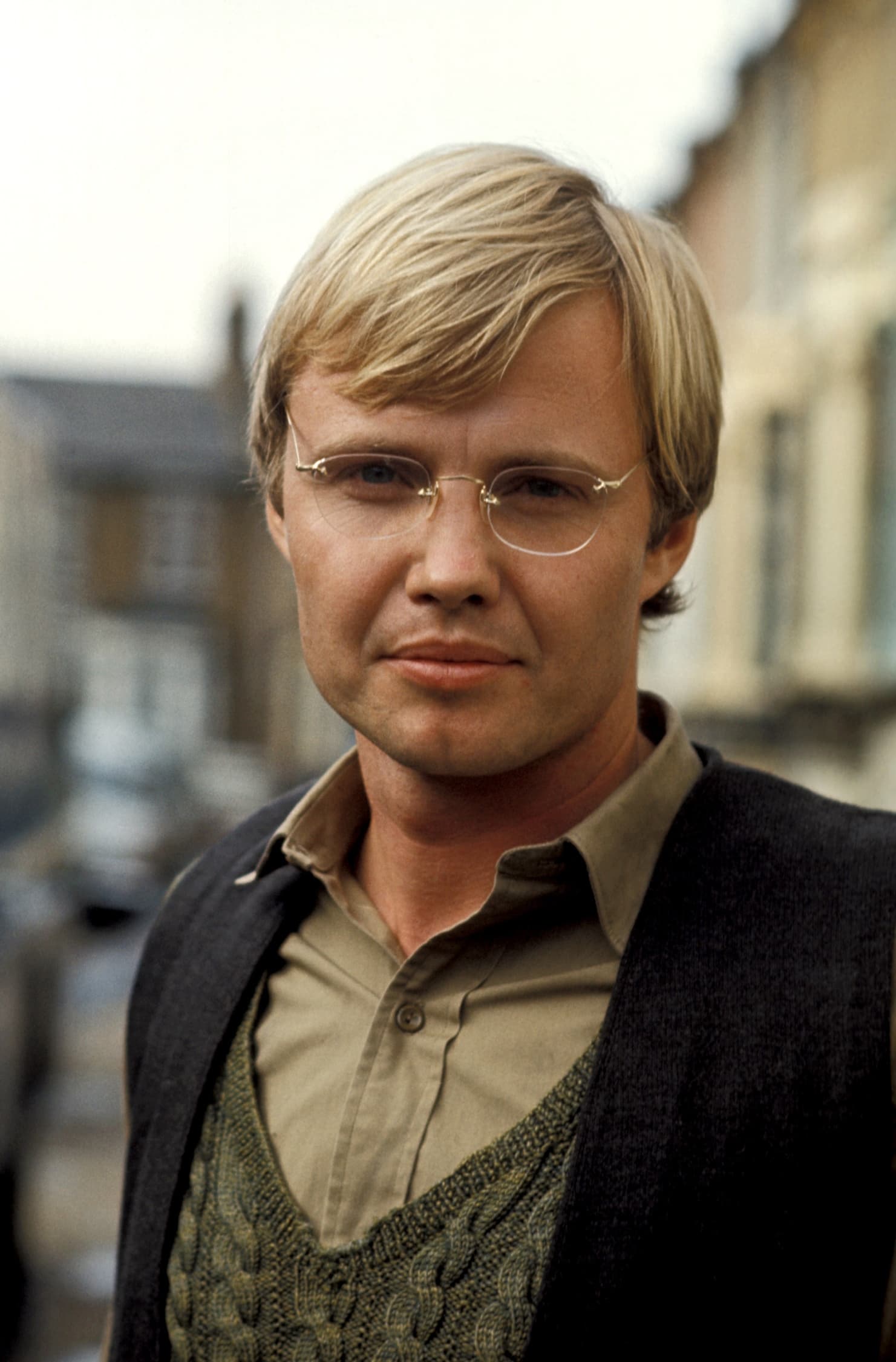 17 Photos of Jon Voight When He was Young