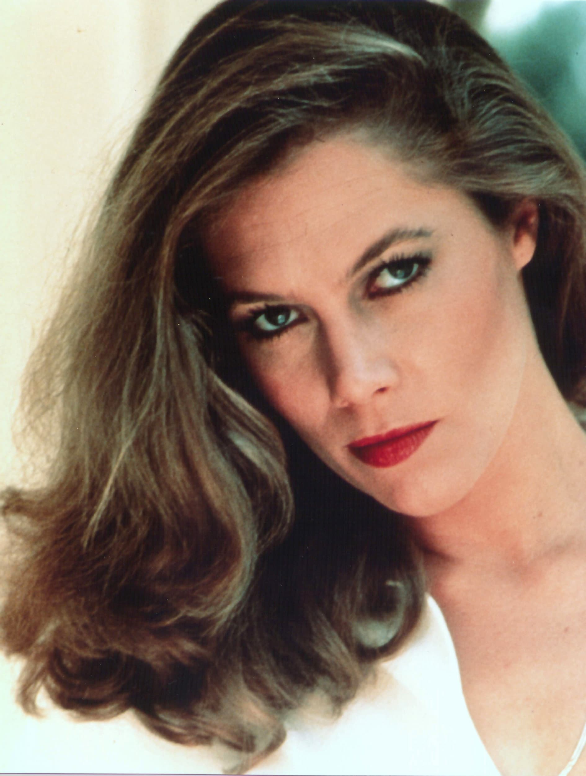 22-photos-of-kathleen-turner-when-she-was-young