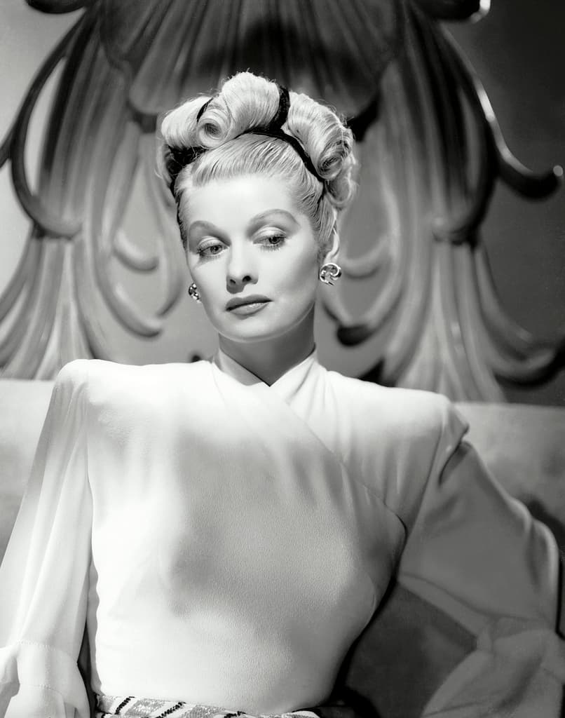 24 Photos of Lucille Ball When She Was Young