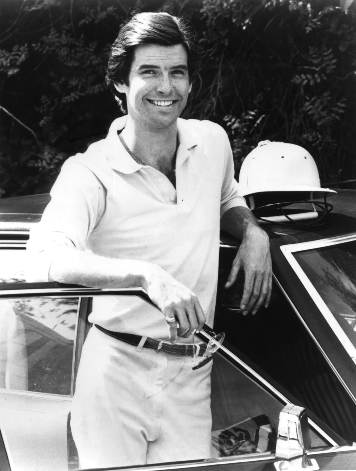 27 Photos of Pierce Brosnan When He Was Young