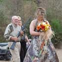 Double Barrel Grandpa on Random Hilarious Hillbilly Wedding Photos