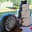 The Classiest His And Hers Wedding Cakes In Five Counties on Random Hilarious Hillbilly Wedding Photos