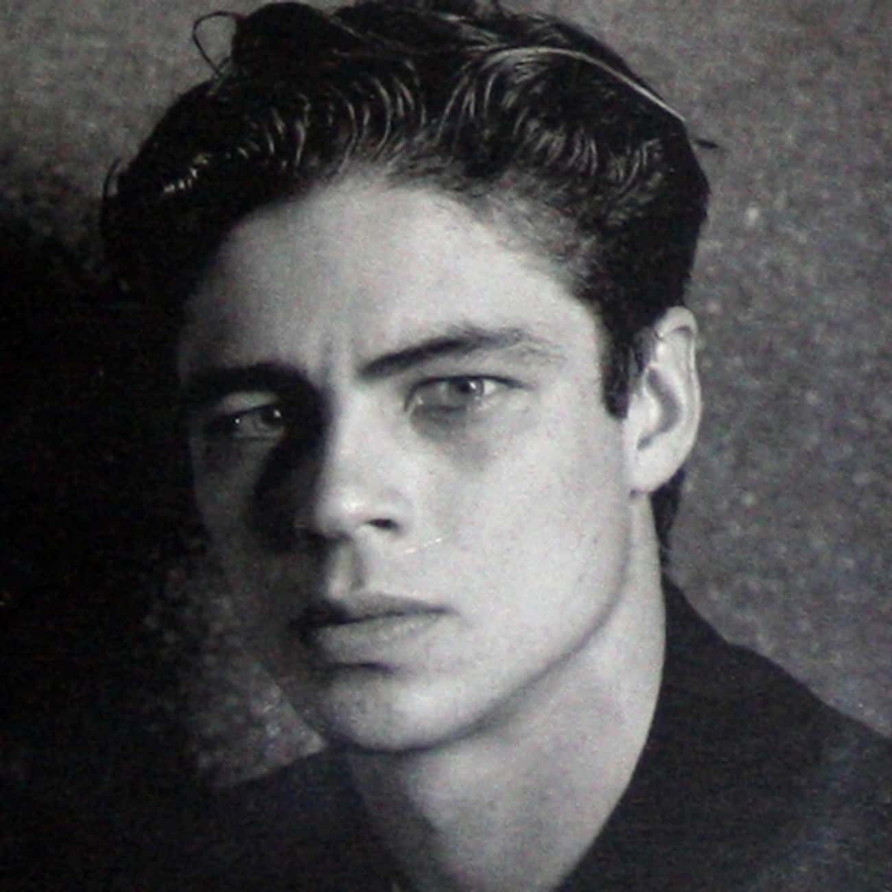 Young Benicio Del Toro in Black Sports Coat
