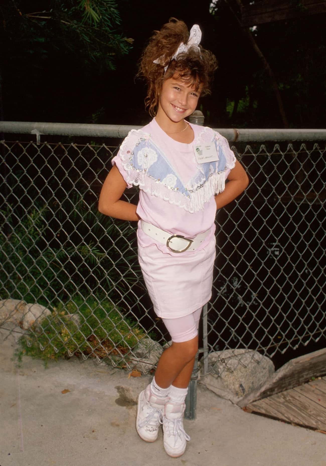 Young Jennifer Love Hewitt Ready For School
