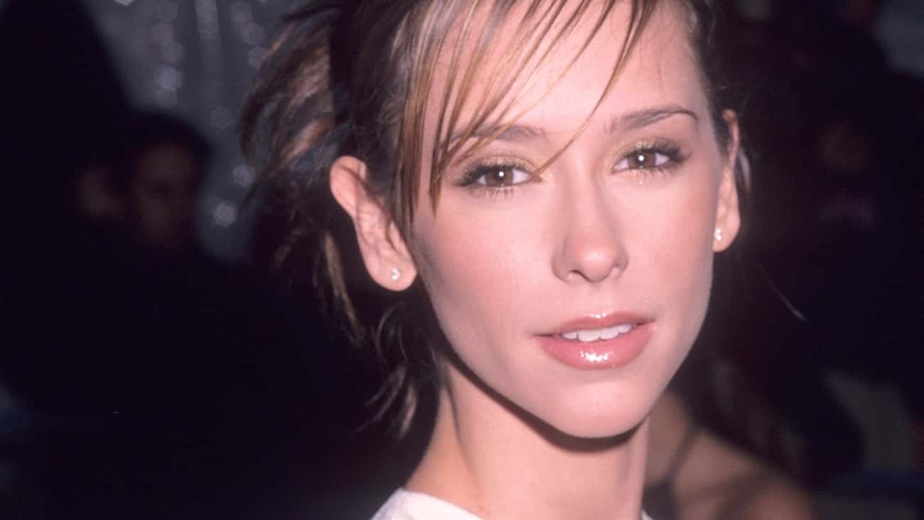 Young Jennifer Love Hewitt On The Red Carpet