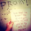 Use (Hershey's) Kisses on Random Cute Ways to Ask Someone to Prom